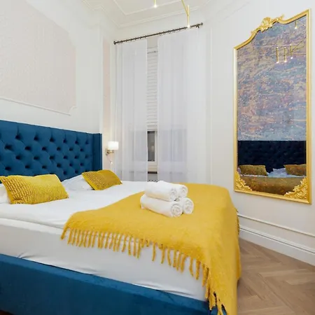 Royal Apartment Kopernika By Renters Prestige Warsaw Exterior photo