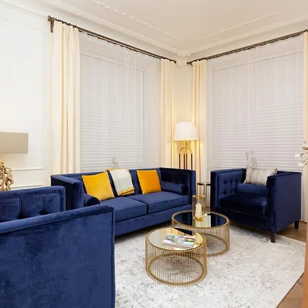Royal Apartment Kopernika By Renters Prestige Warsaw Exterior photo