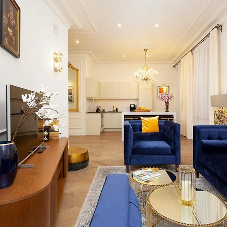 Royal Apartment Kopernika By Renters Prestige Warsaw Exterior photo