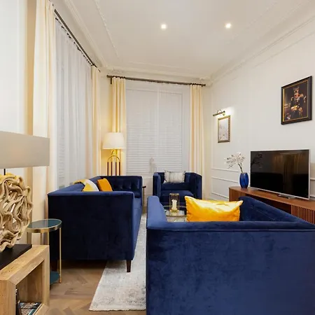Royal Apartment Kopernika By Renters Prestige Warsaw Exterior photo