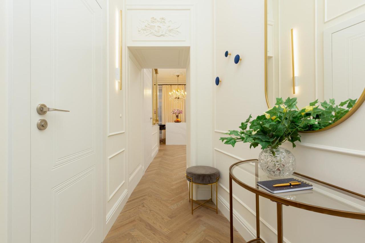 Royal Kopernika By Renters Prestige Apartmán